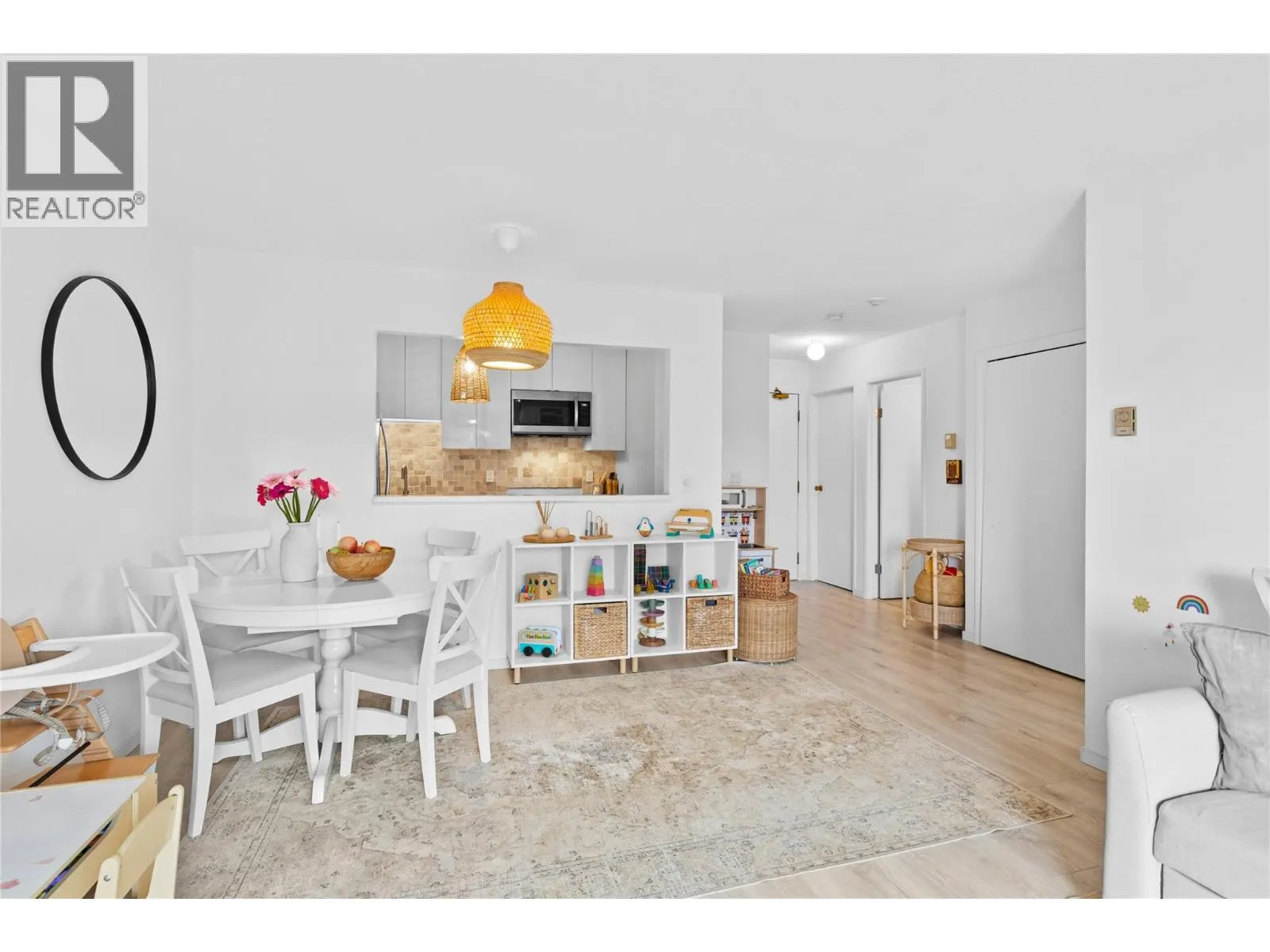 3160 De Montreuil Court Unit# 406