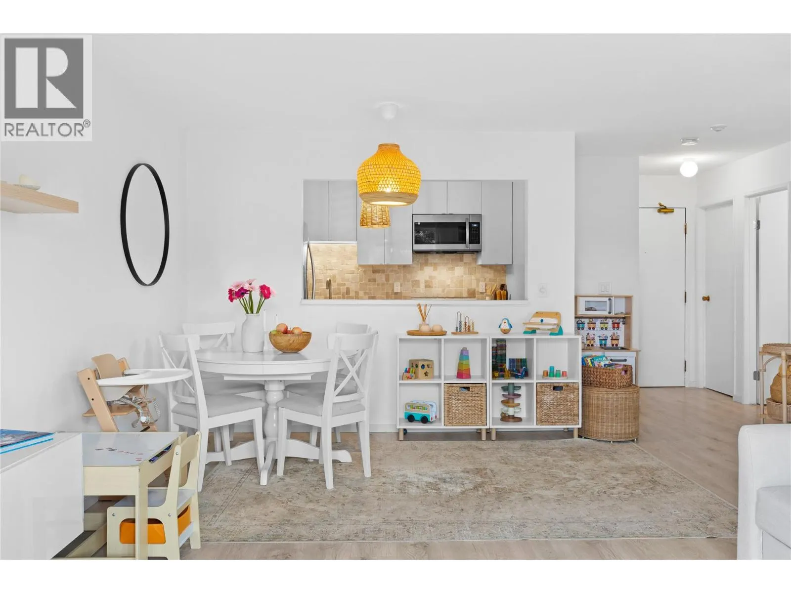3160 De Montreuil Court Unit# 406