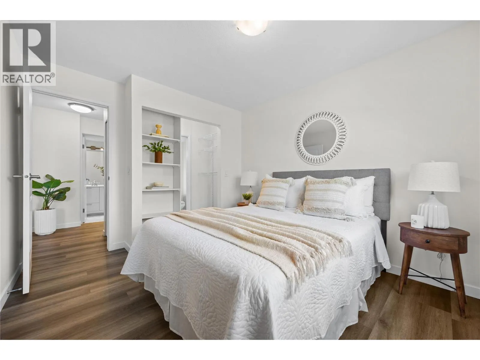 3180 De Montreuil Court Unit# 310