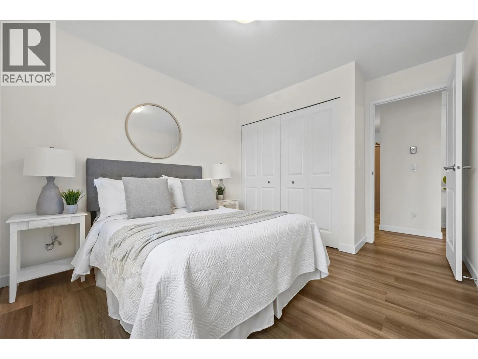 3180 De Montreuil Court Unit# 310