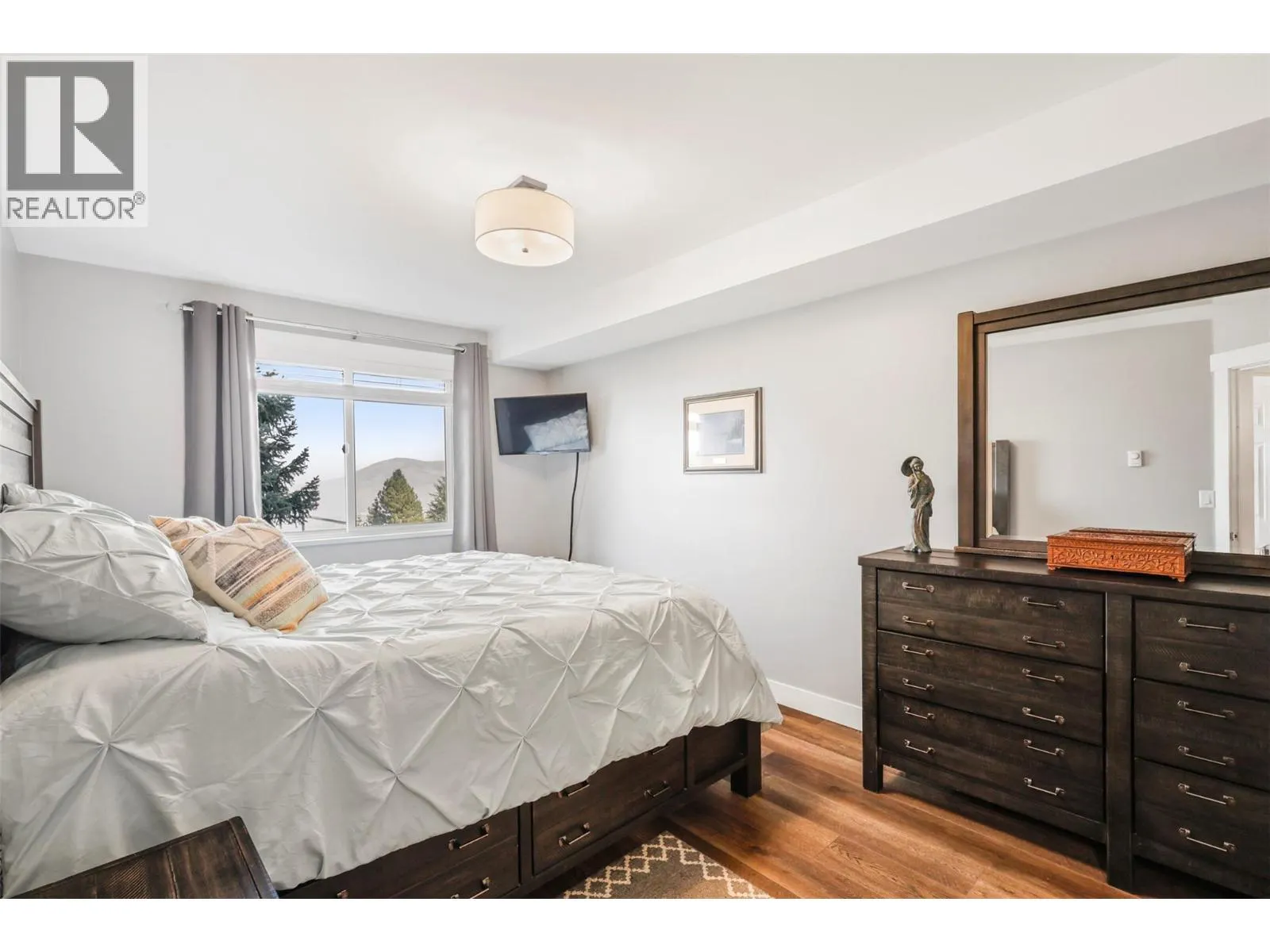 2025 Pacific Way Unit# 103