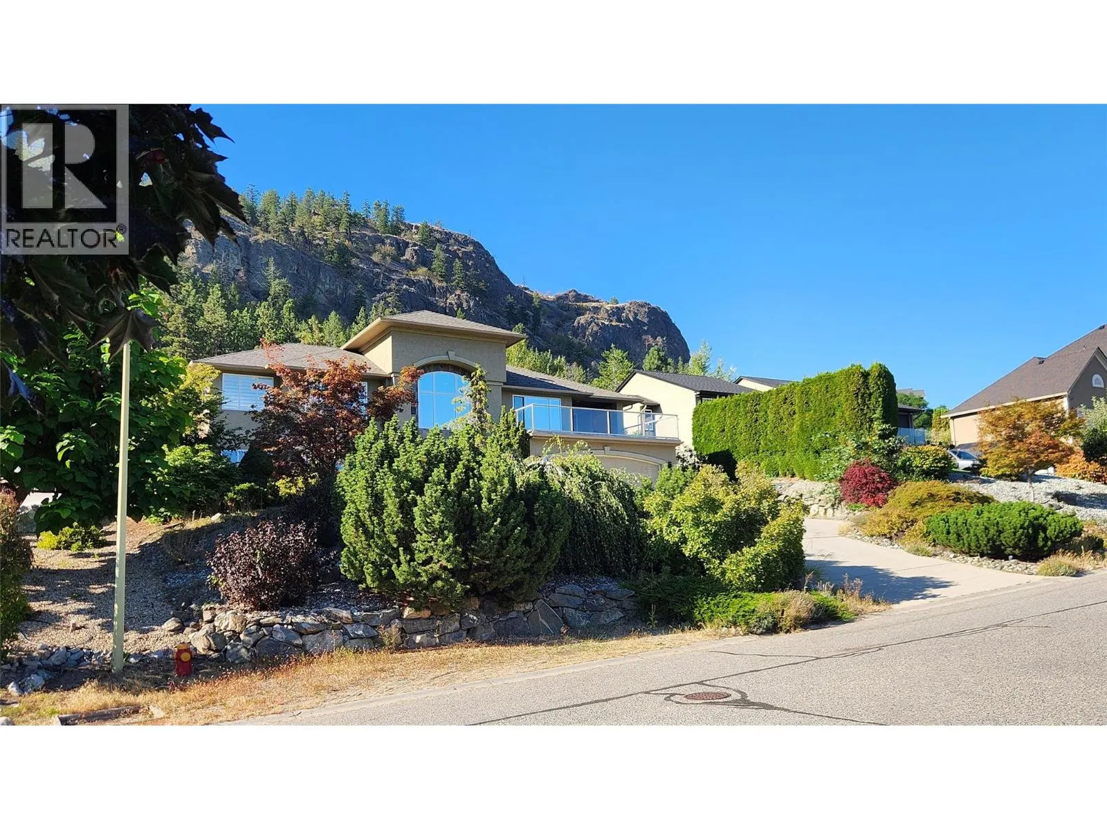 3065 Lakeview Cove Road