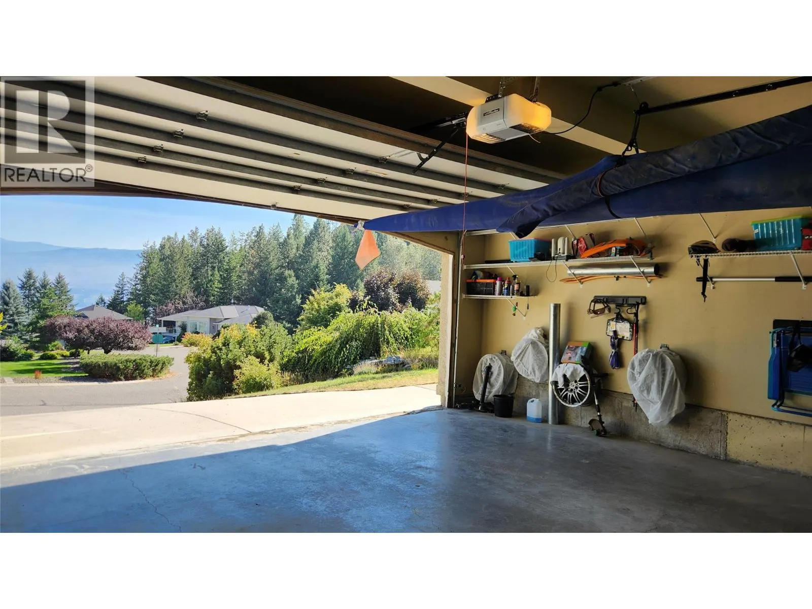 3065 Lakeview Cove Road