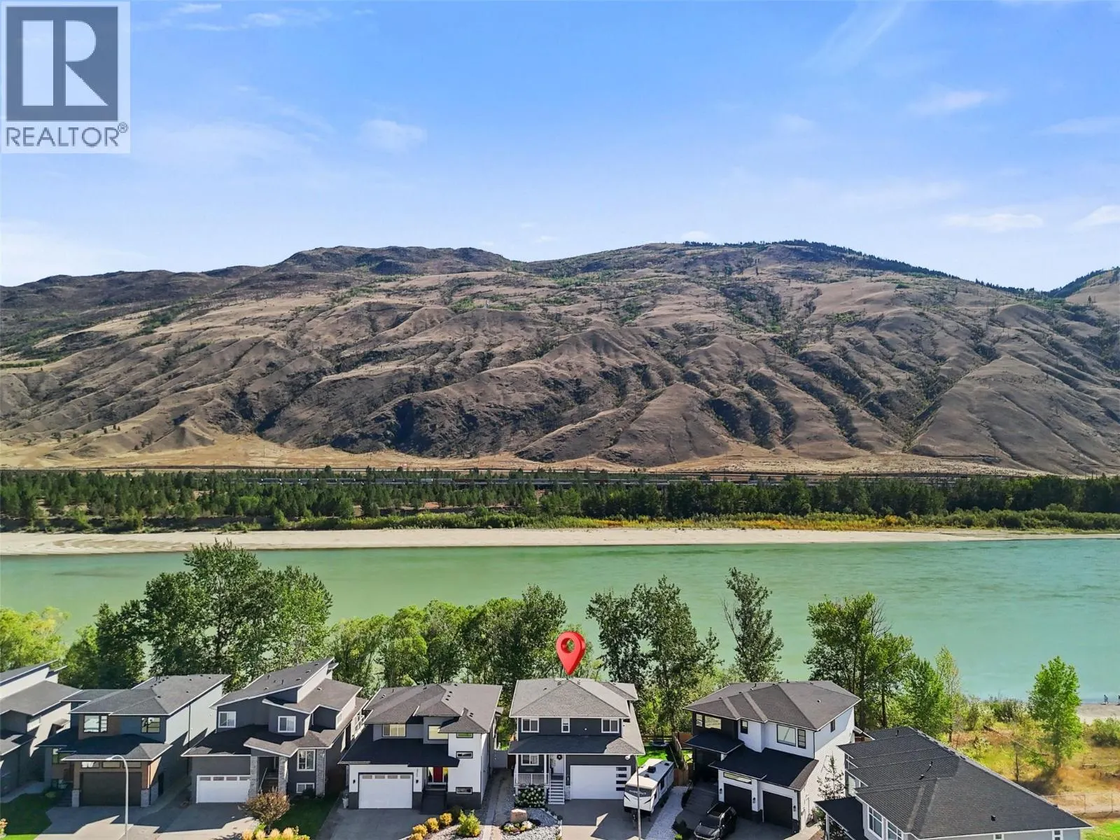 2742 BEACHMOUNT Crescent