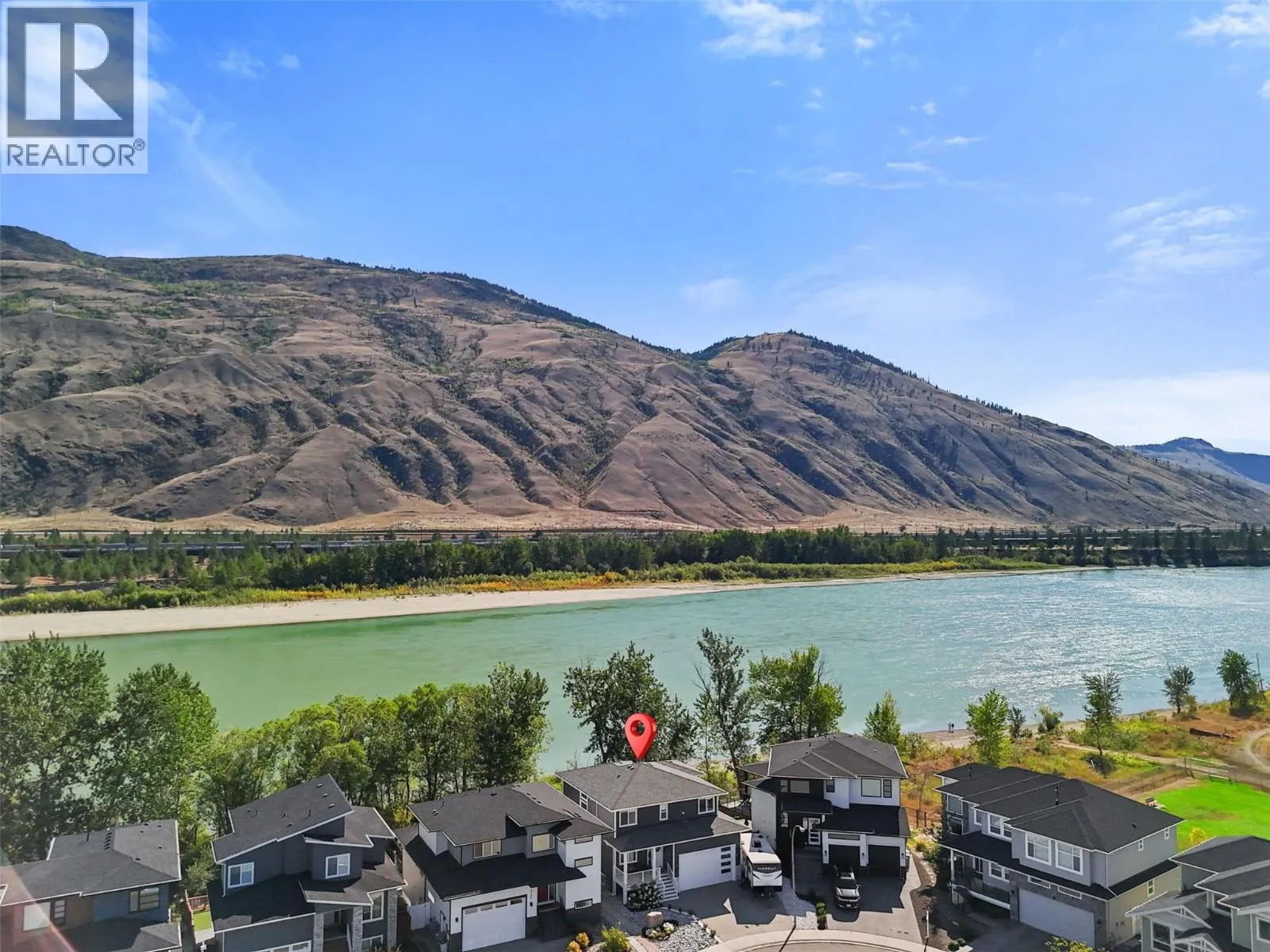 2742 BEACHMOUNT Crescent
