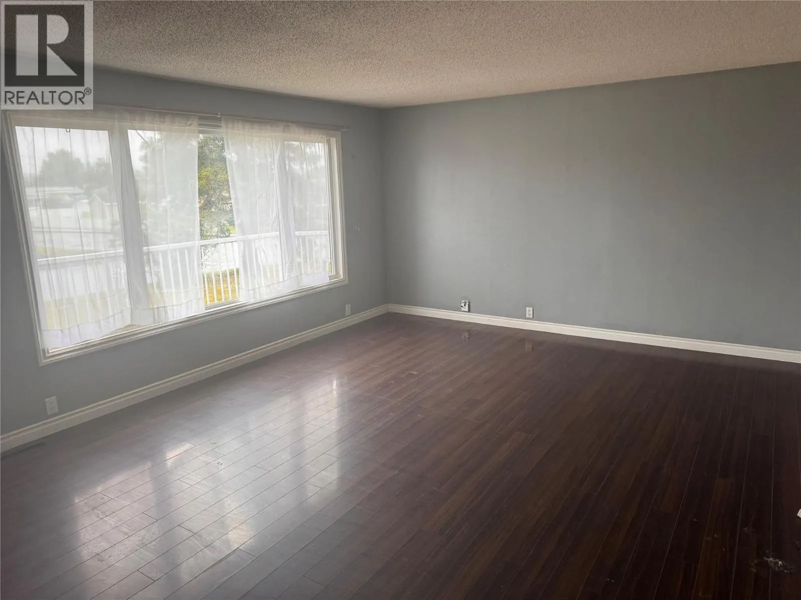 1901 109 Avenue