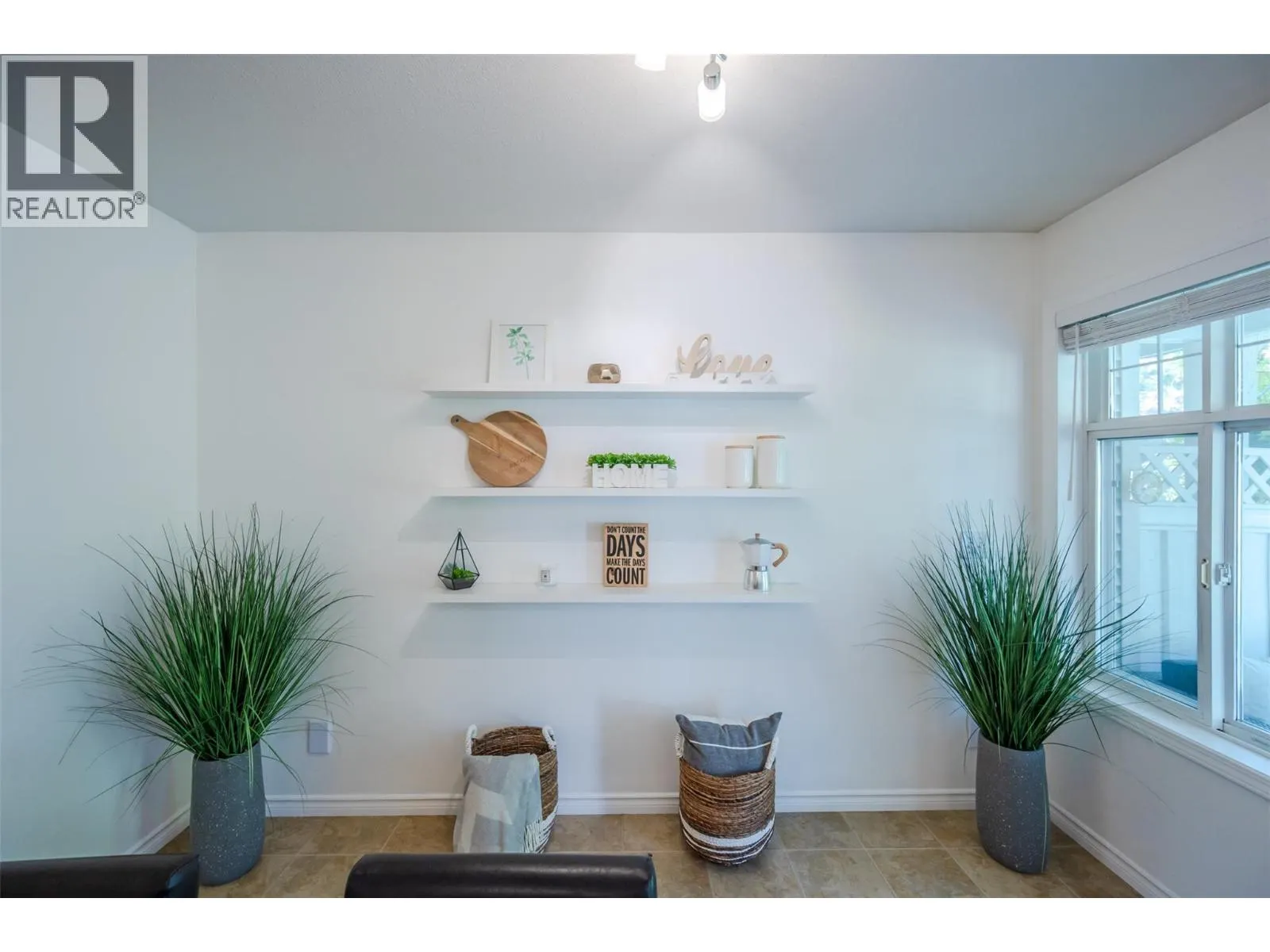 3825 Glen Canyon Drive Unit# 103