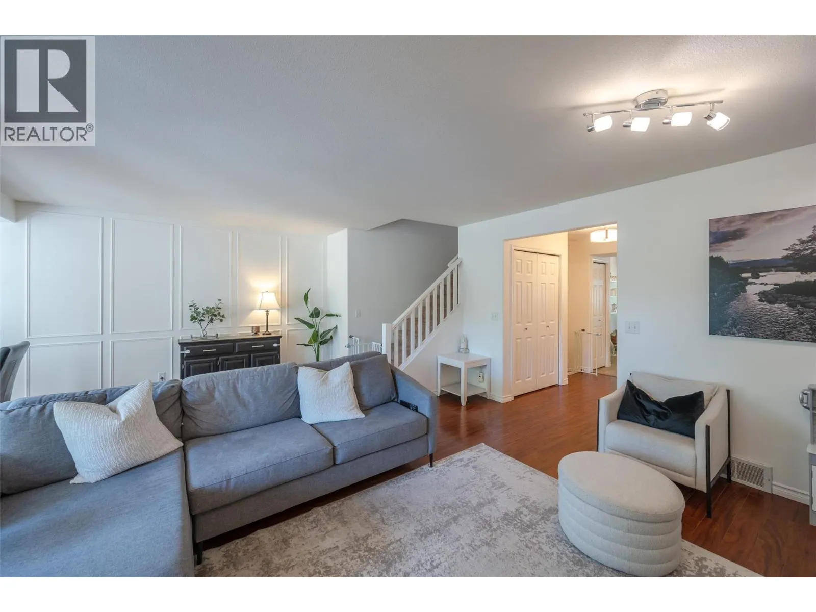 3825 Glen Canyon Drive Unit# 103