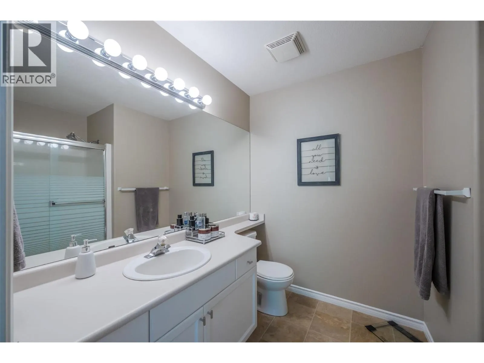 3825 Glen Canyon Drive Unit# 103