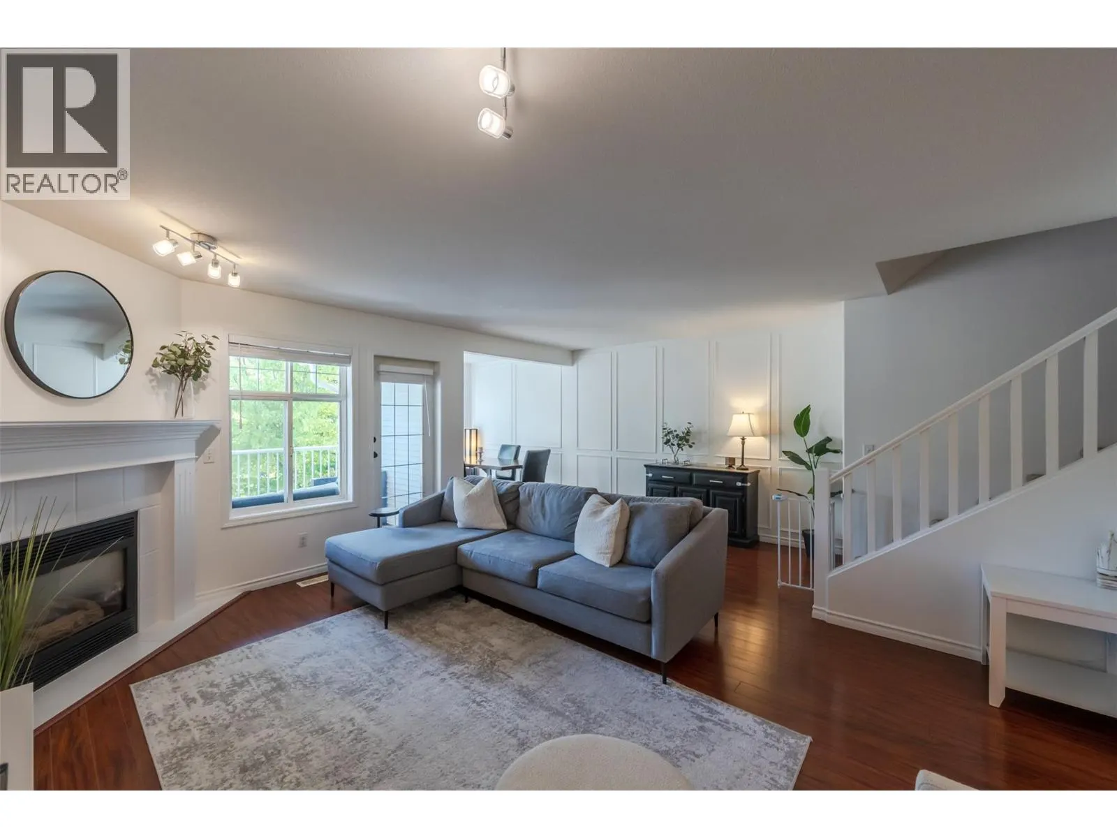3825 Glen Canyon Drive Unit# 103