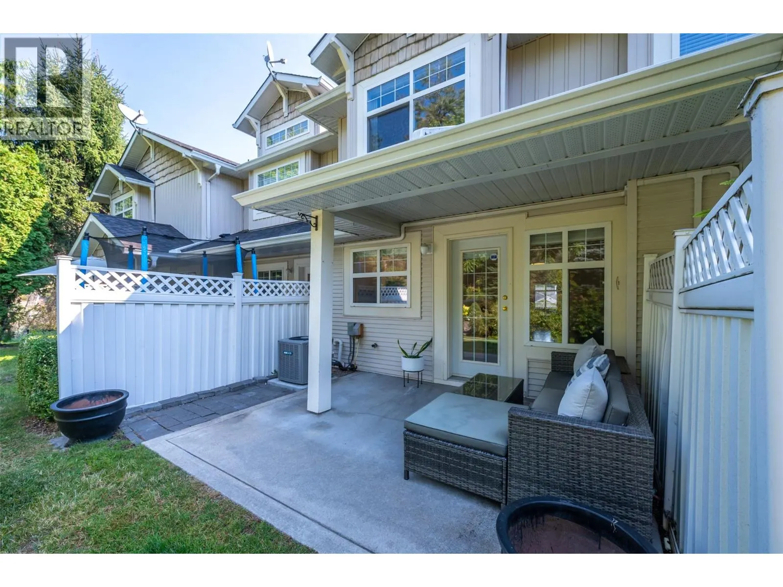 3825 Glen Canyon Drive Unit# 103