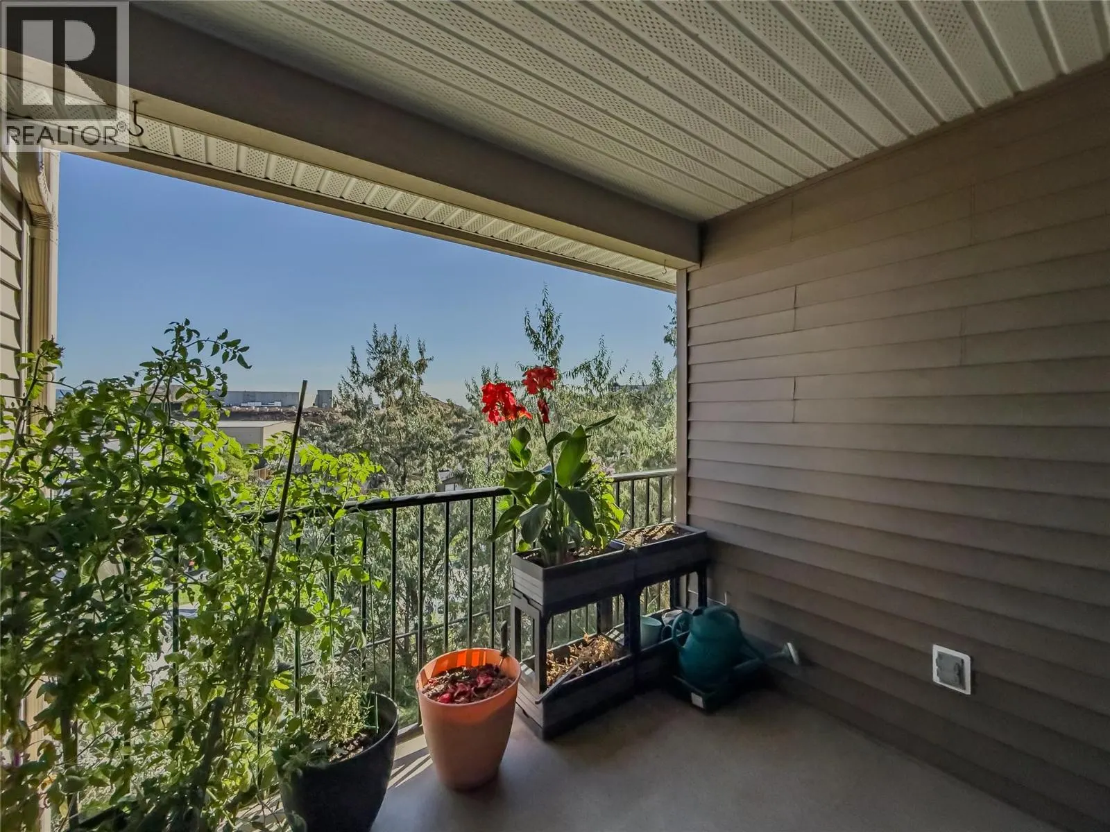 1900 HUGH ALLAN Drive Unit# 36