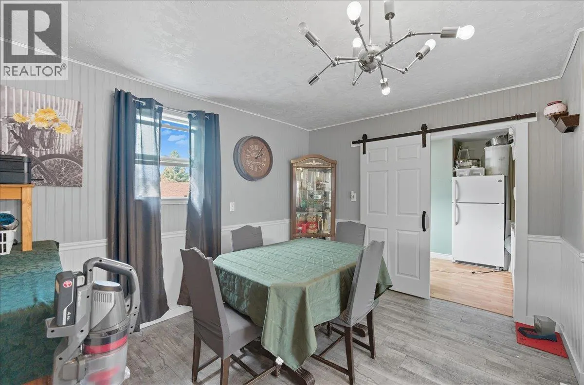1076 Columbia Heights Road