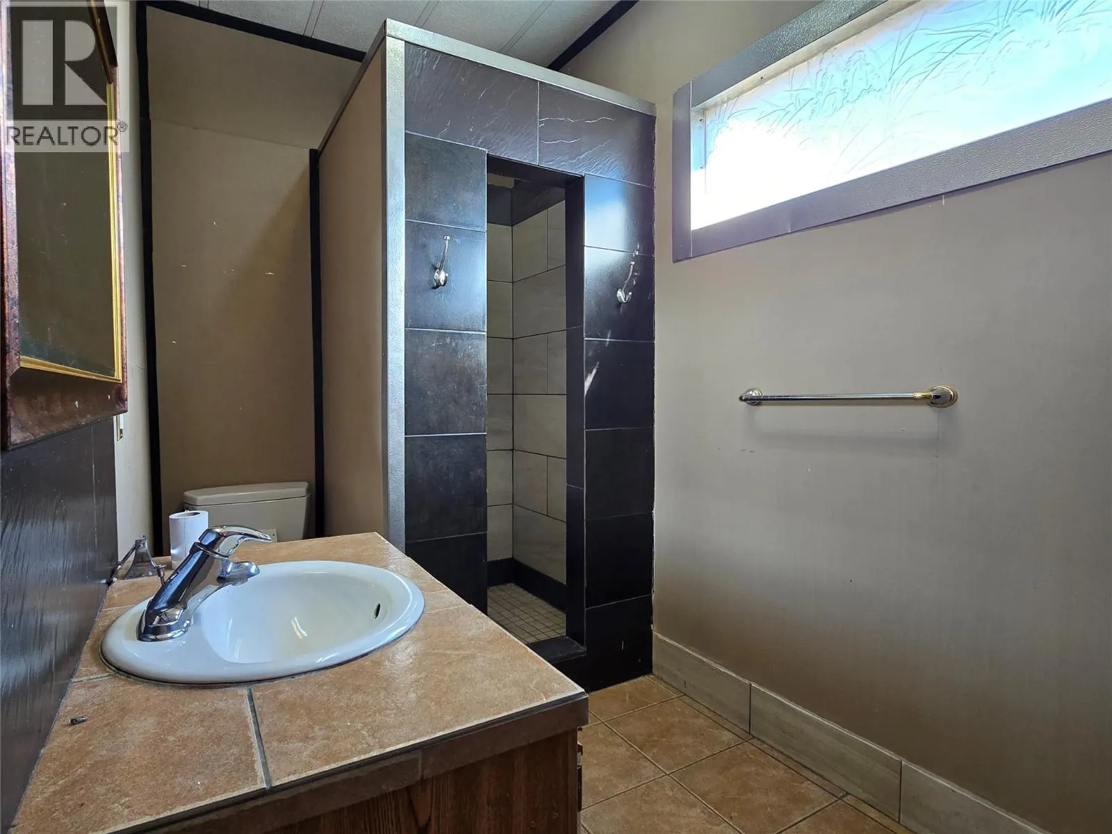 6355 Pinecrest Drive