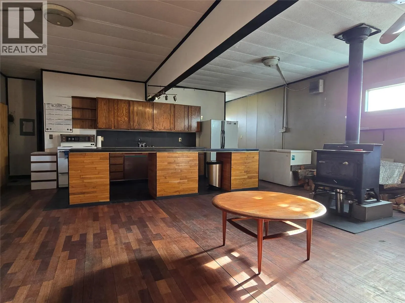 6355 Pinecrest Drive