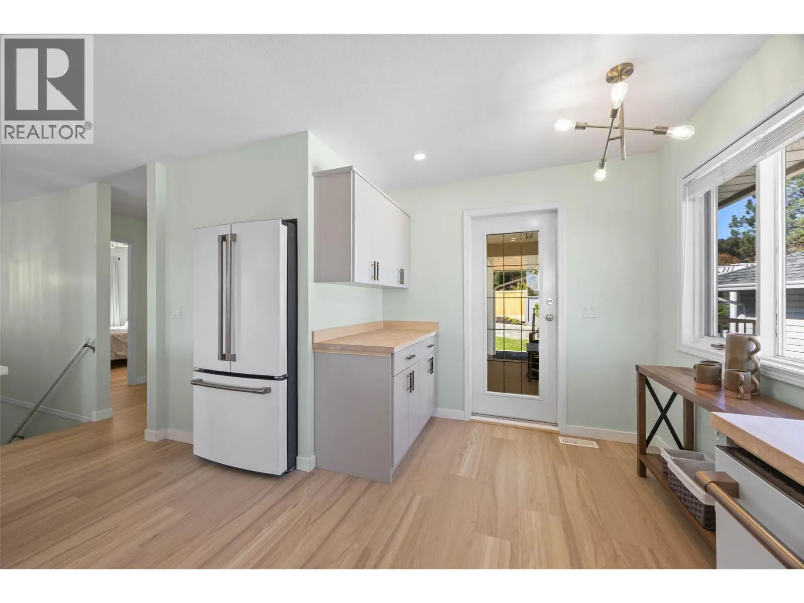 2190 GARYMEDE Drive
