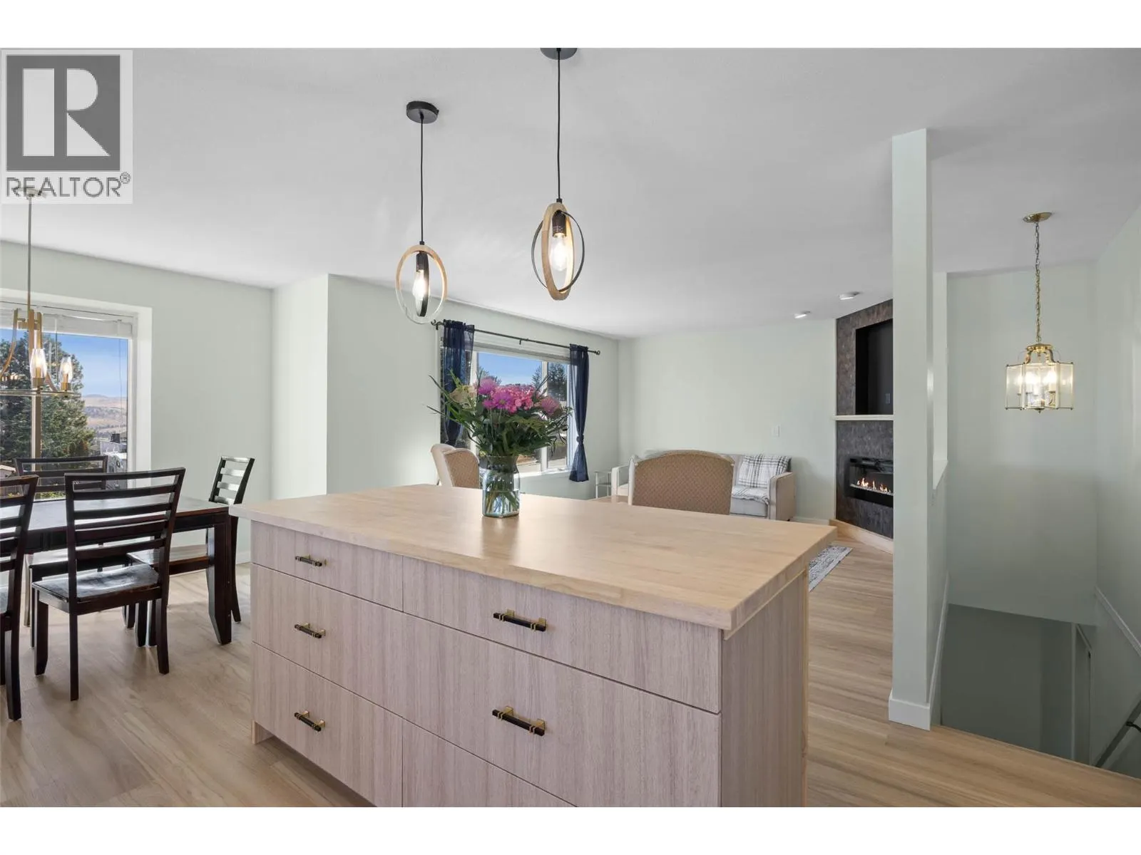 2190 GARYMEDE Drive
