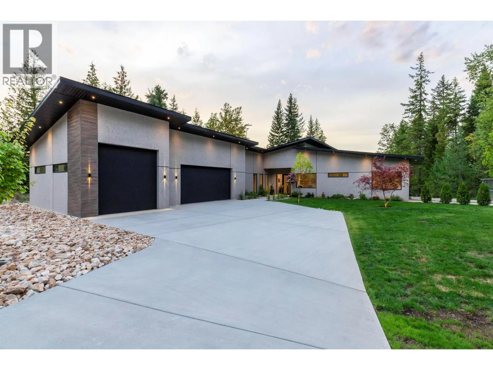 5147 Sunset Drive