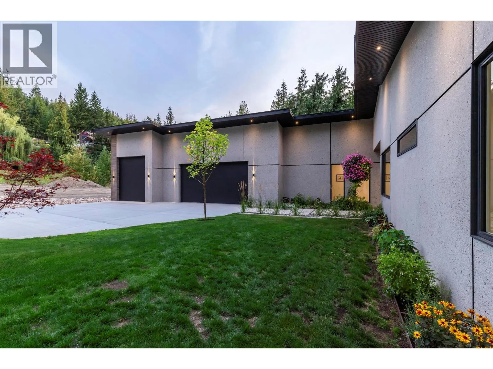 5147 Sunset Drive