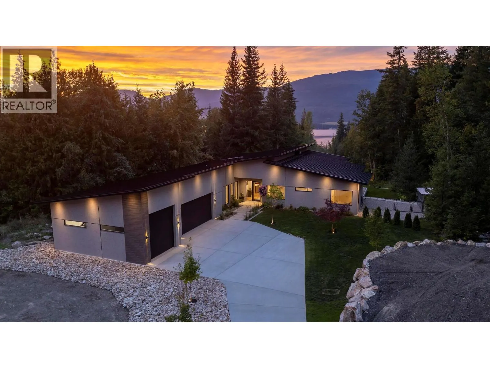5147 Sunset Drive