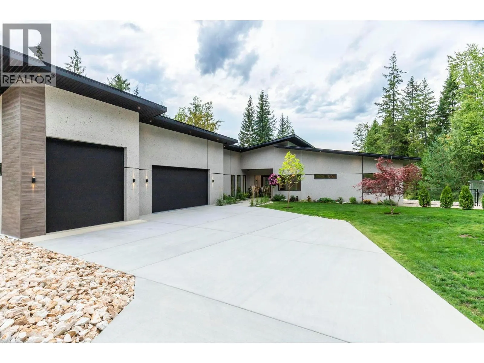 5147 Sunset Drive