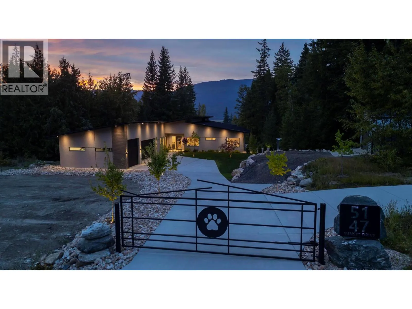 5147 Sunset Drive