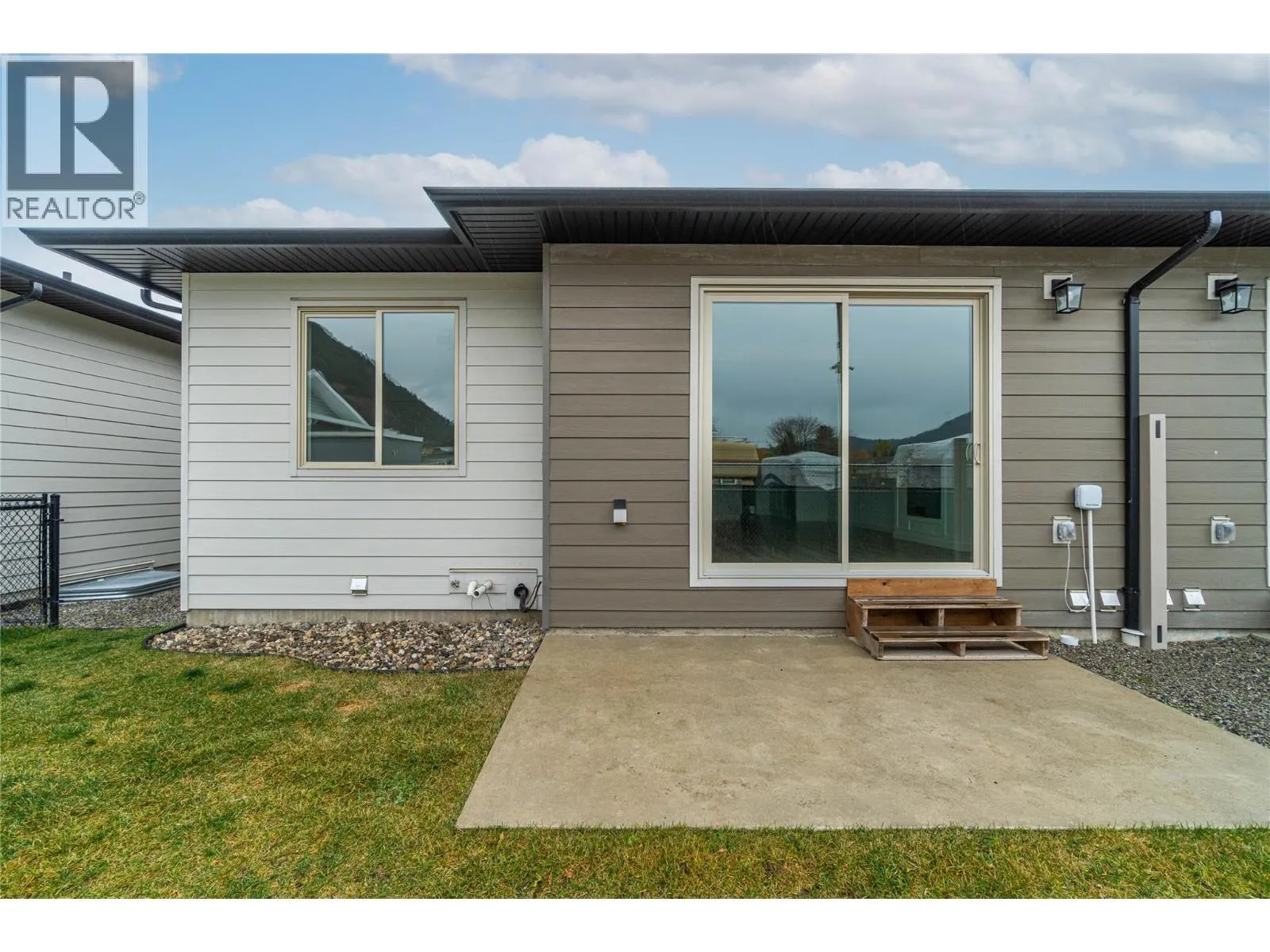 220 Shepherd Road Unit# 11