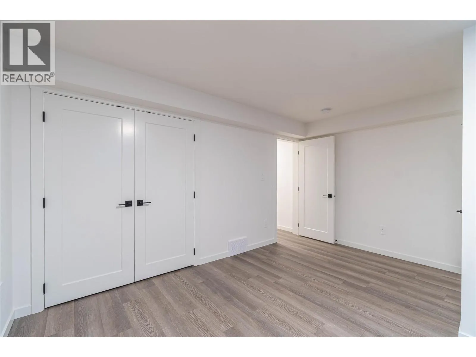 220 Shepherd Road Unit# 11