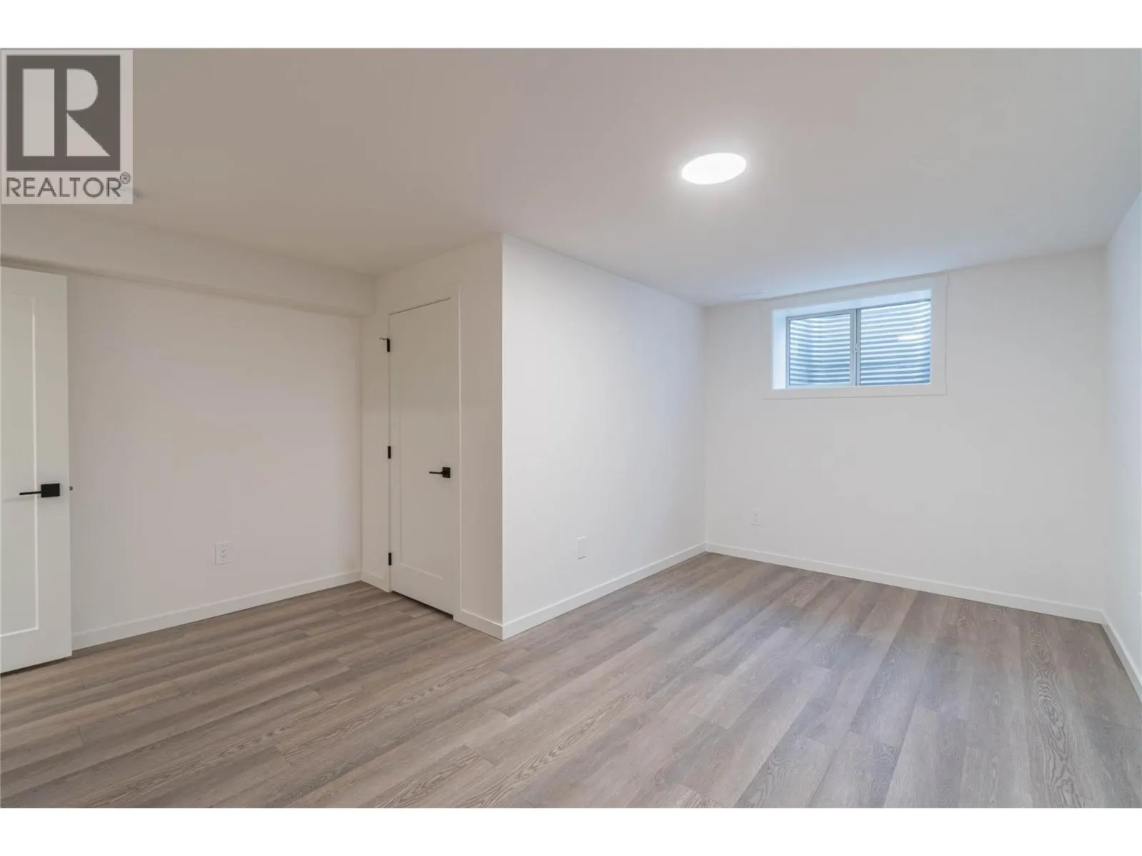 220 Shepherd Road Unit# 11