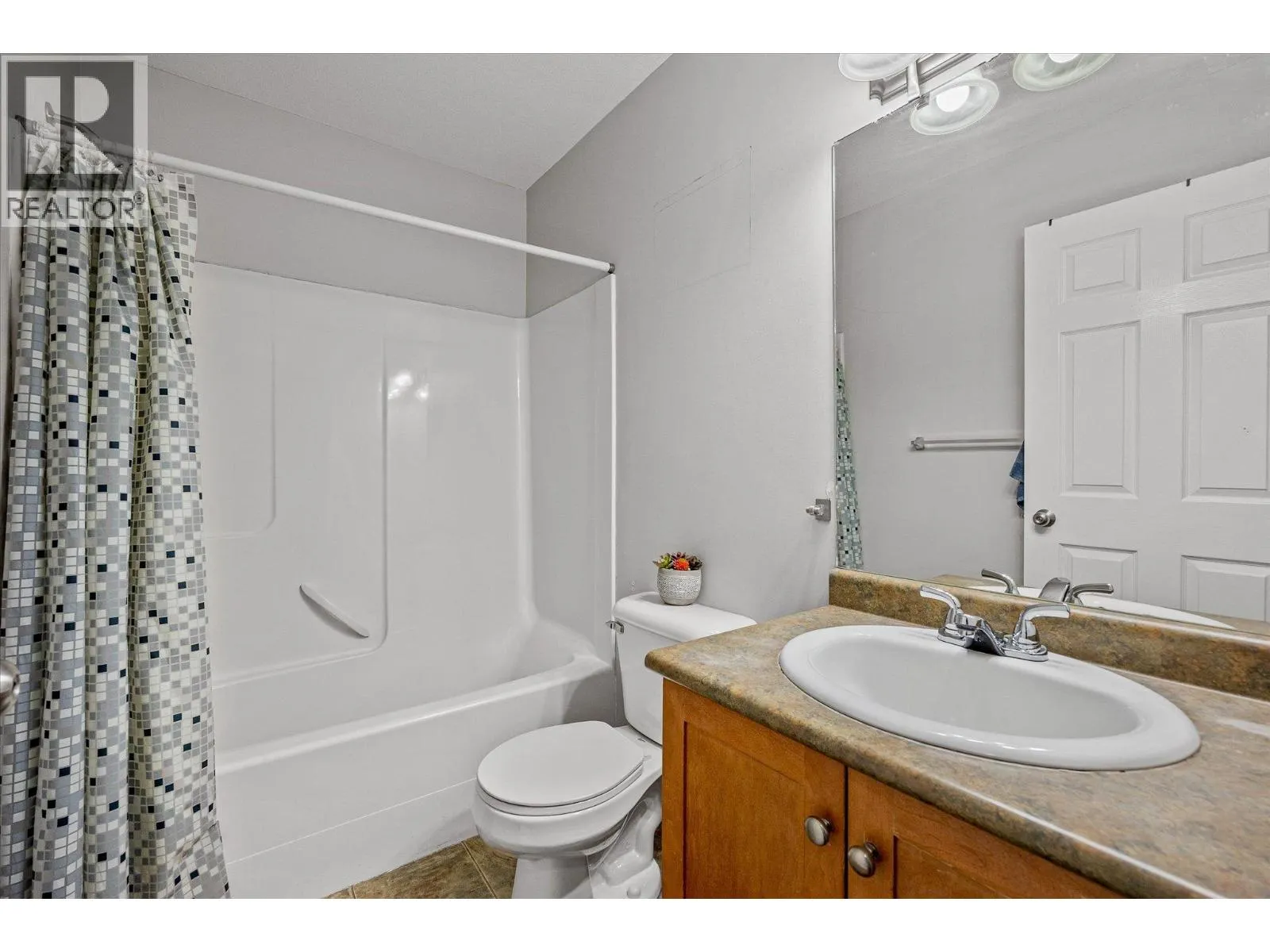 1355 Findlay Road Unit# 104