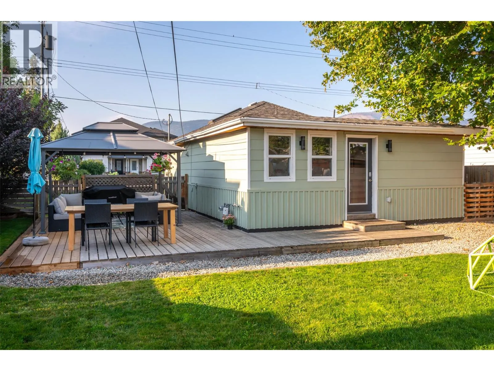 271 Douglas Avenue