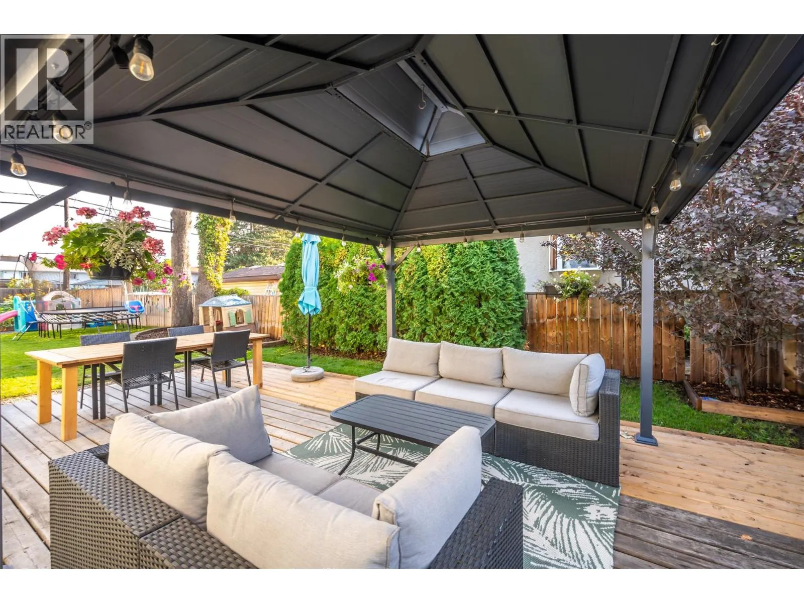 271 Douglas Avenue