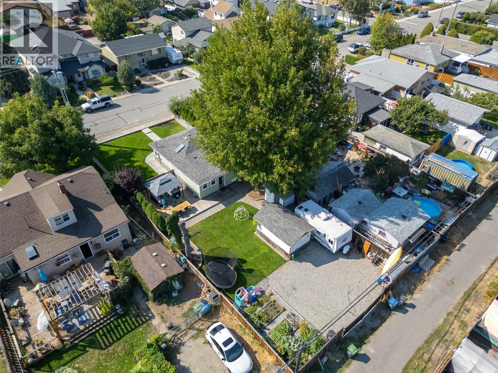 271 Douglas Avenue