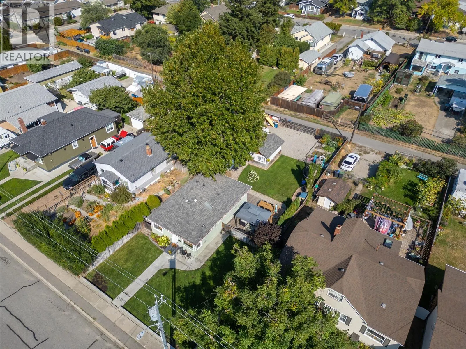 271 Douglas Avenue