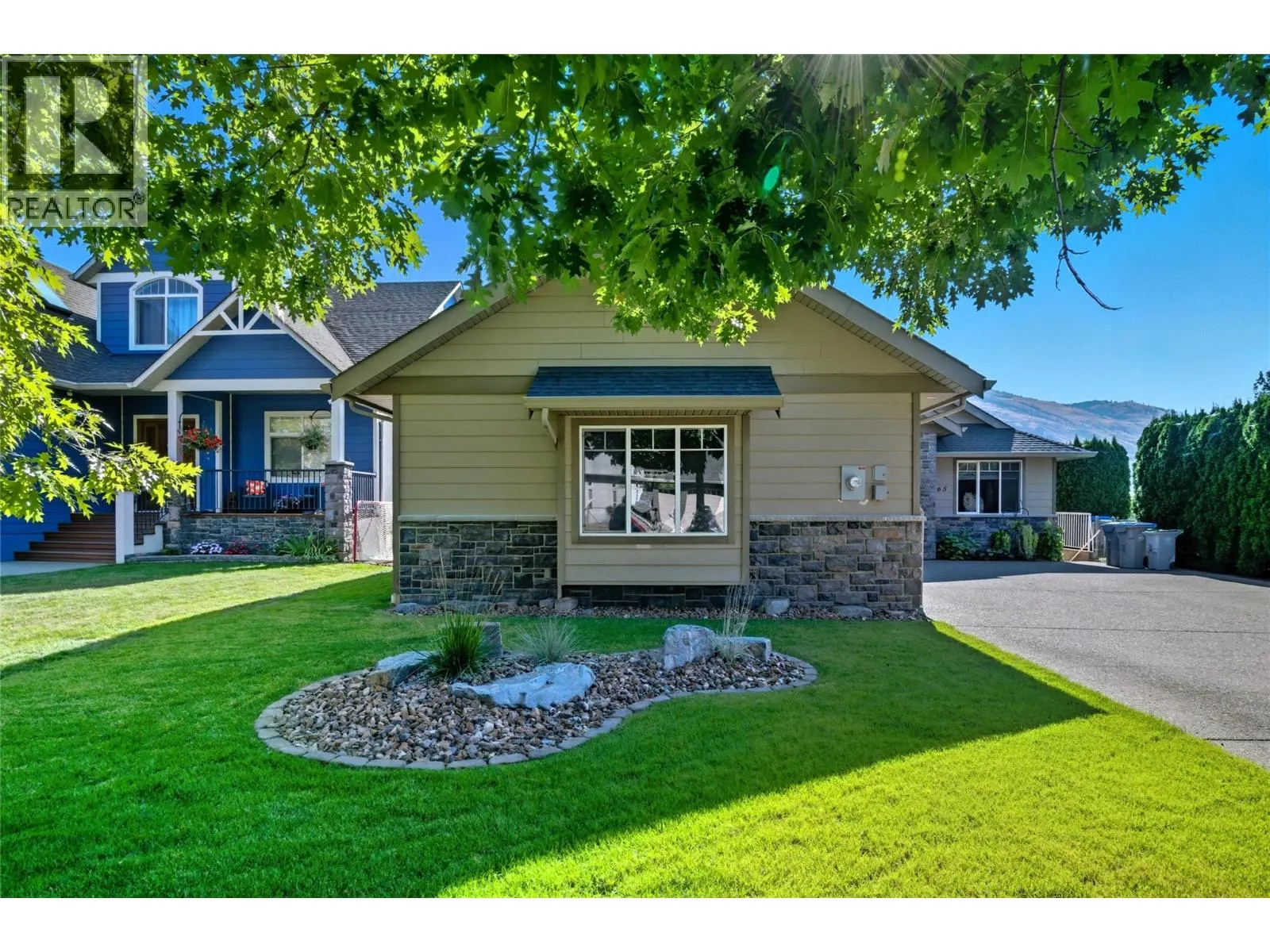 565 McCurrach Place
