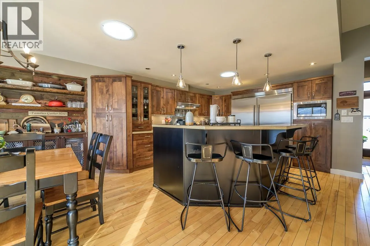 565 McCurrach Place