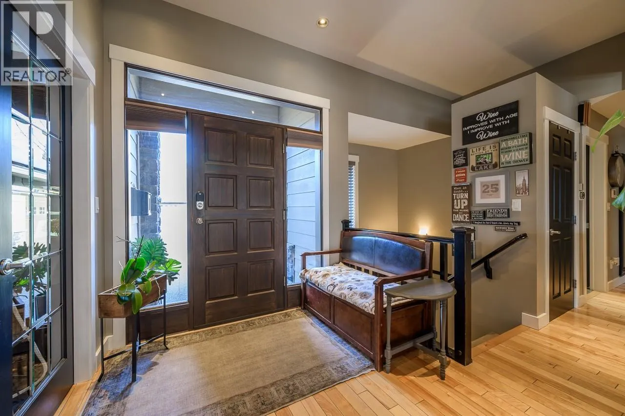 565 McCurrach Place