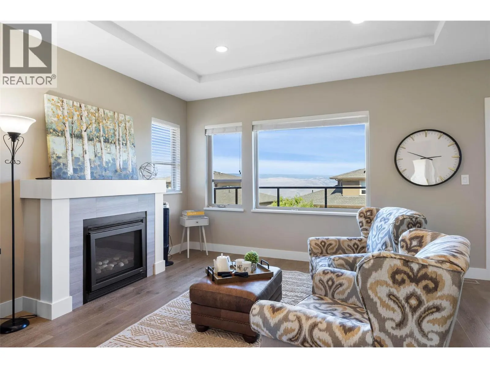 2171 VAN HORNE Drive Unit# 9