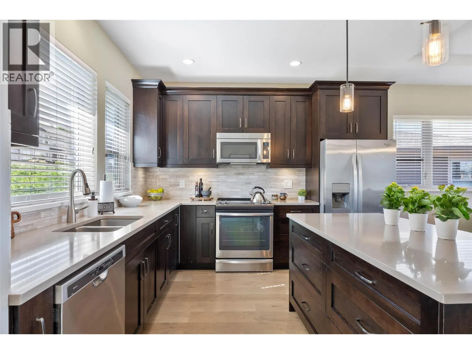 2171 VAN HORNE Drive Unit# 9
