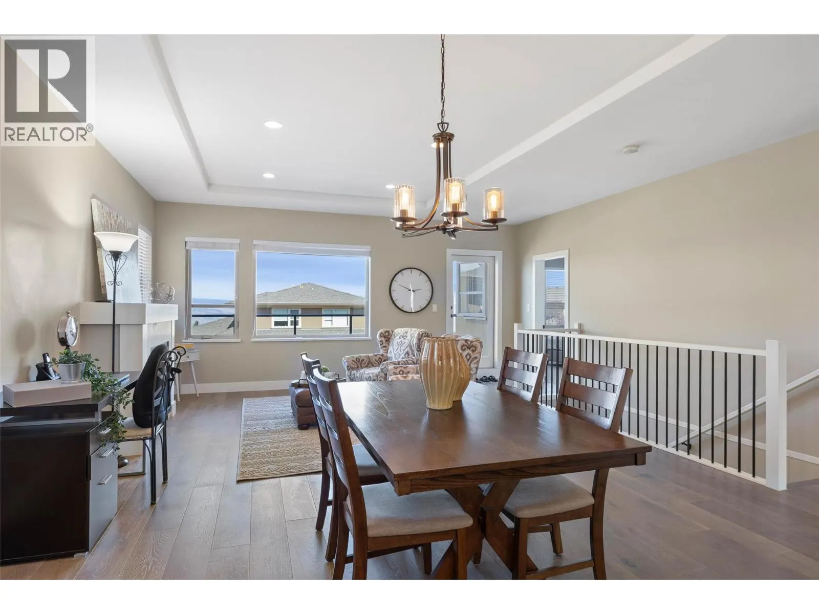 2171 VAN HORNE Drive Unit# 9