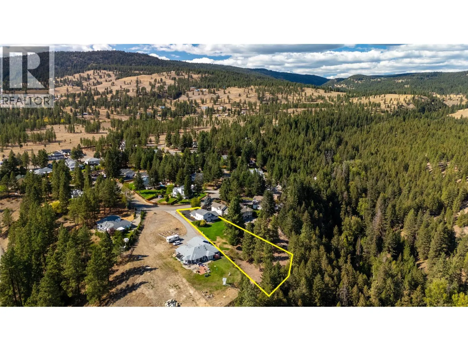 138 Deerview Cres