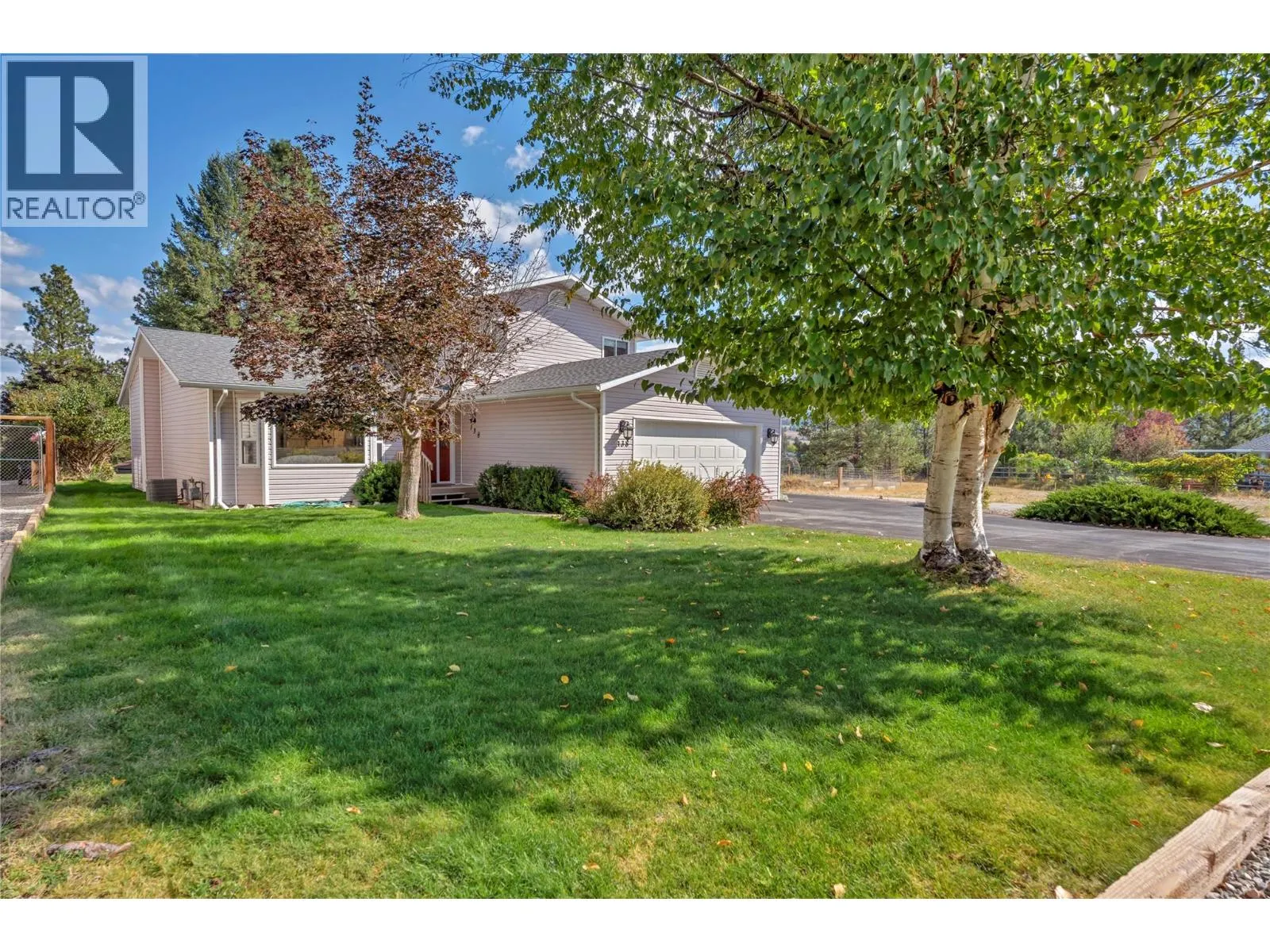 138 Deerview Cres