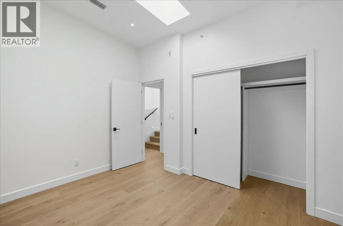 266 BAKER Street Unit# 17