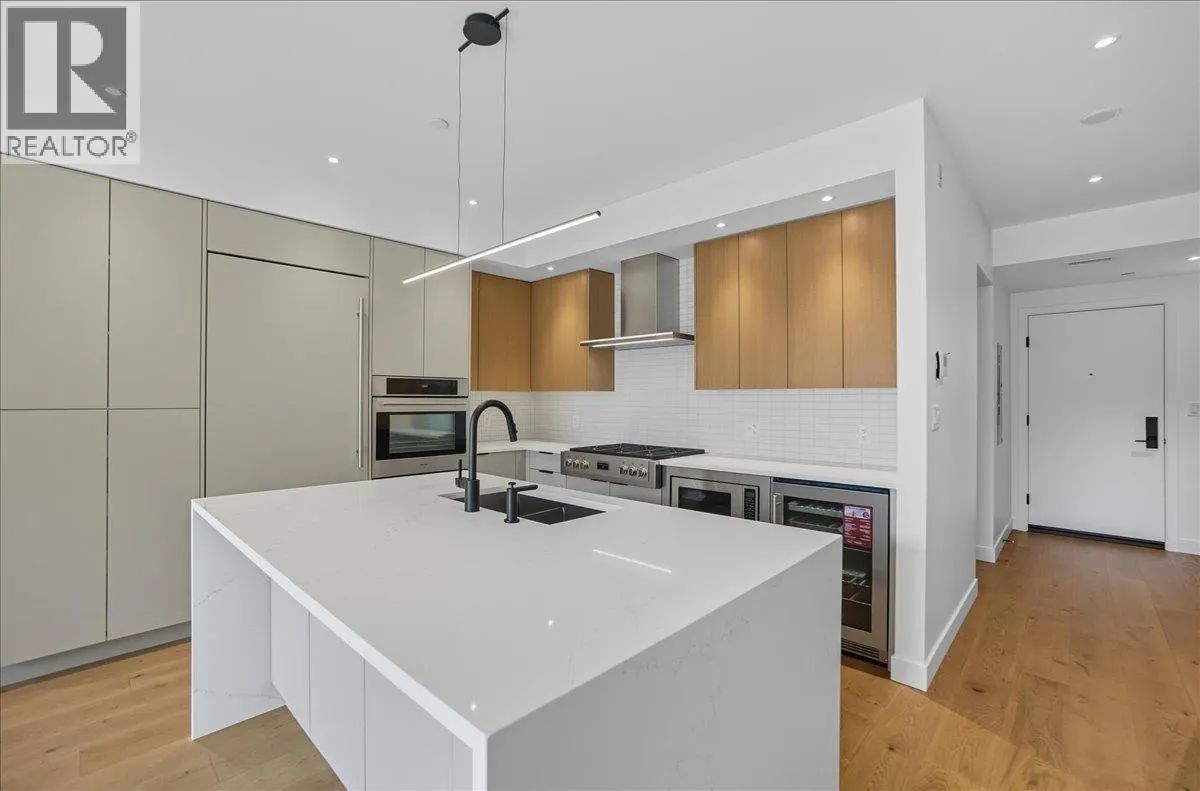 266 BAKER Street Unit# 17