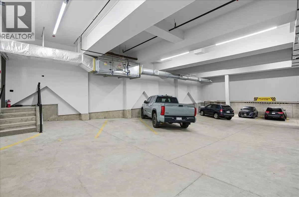 266 BAKER Street Unit# 17