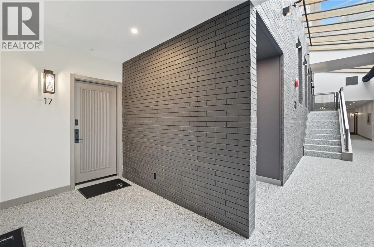 266 BAKER Street Unit# 17