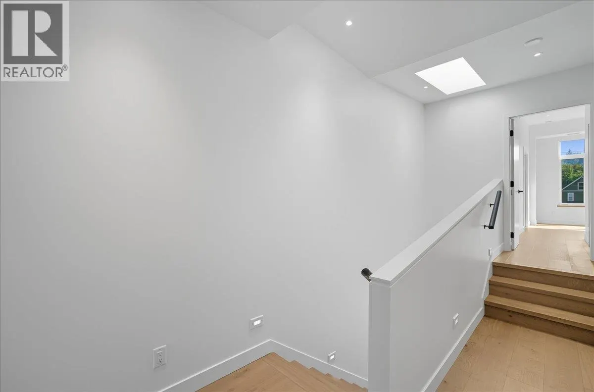 266 BAKER Street Unit# 17