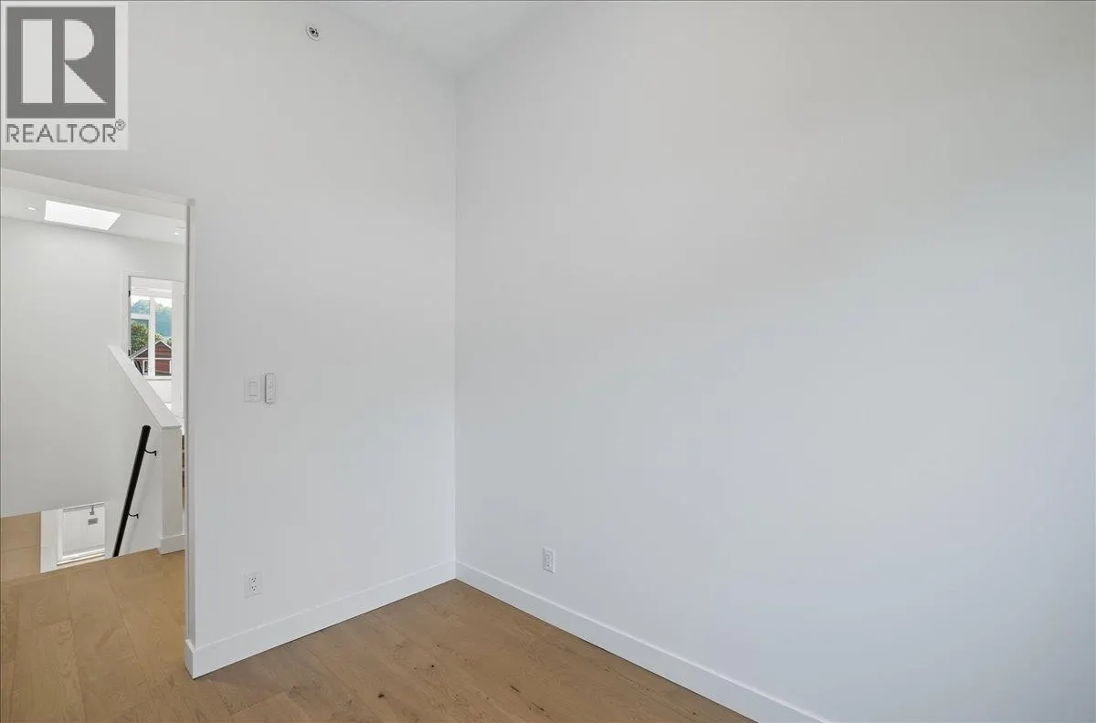 266 BAKER Street Unit# 17