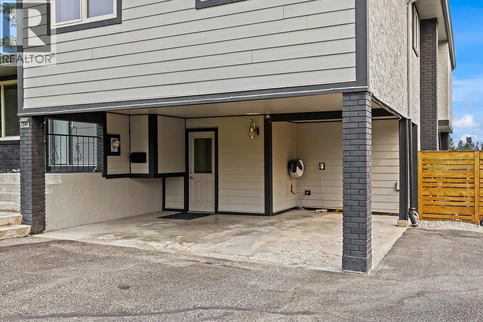 2245 Somerset Road