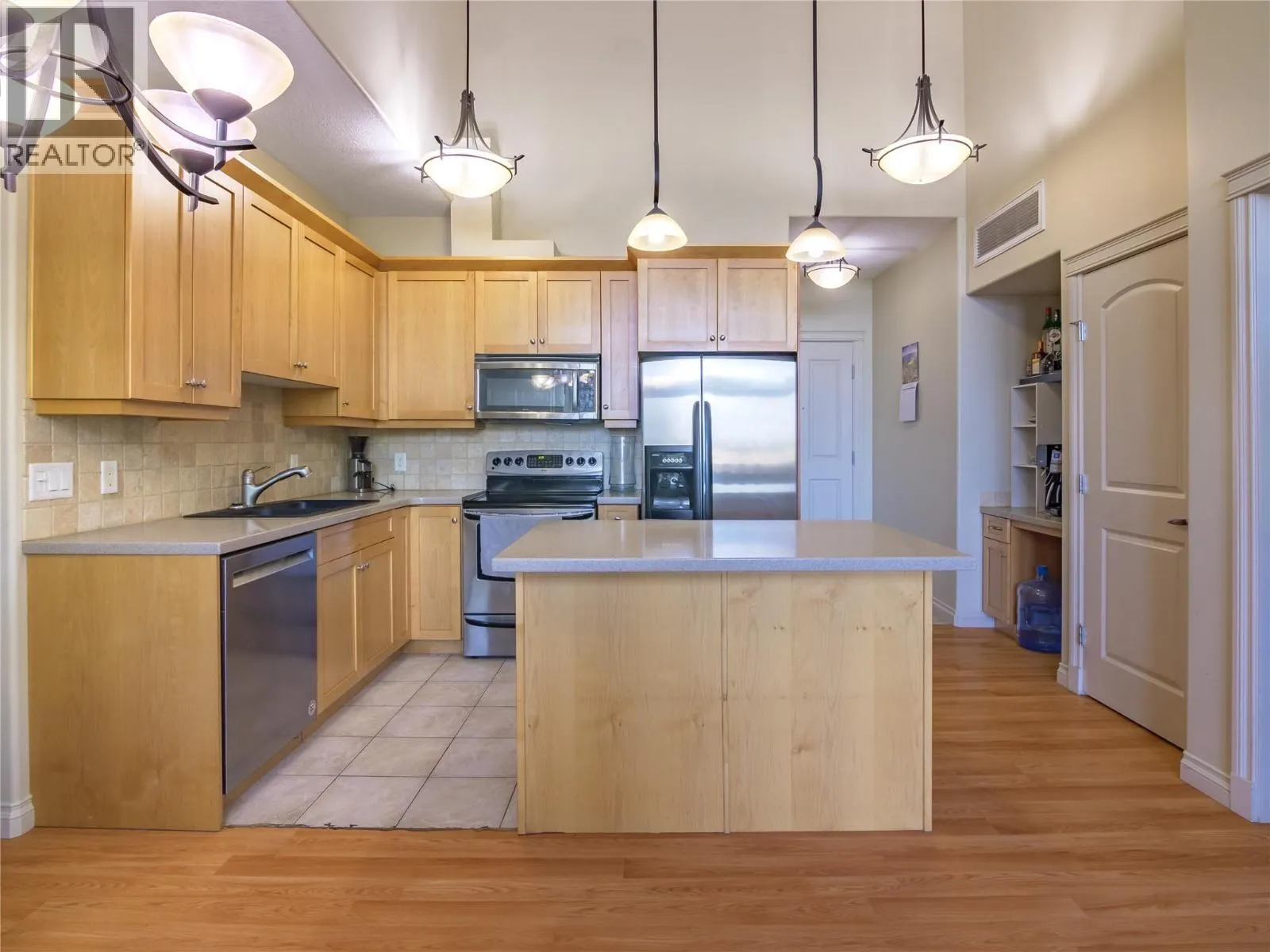 3311 Wilson Street Unit# 407